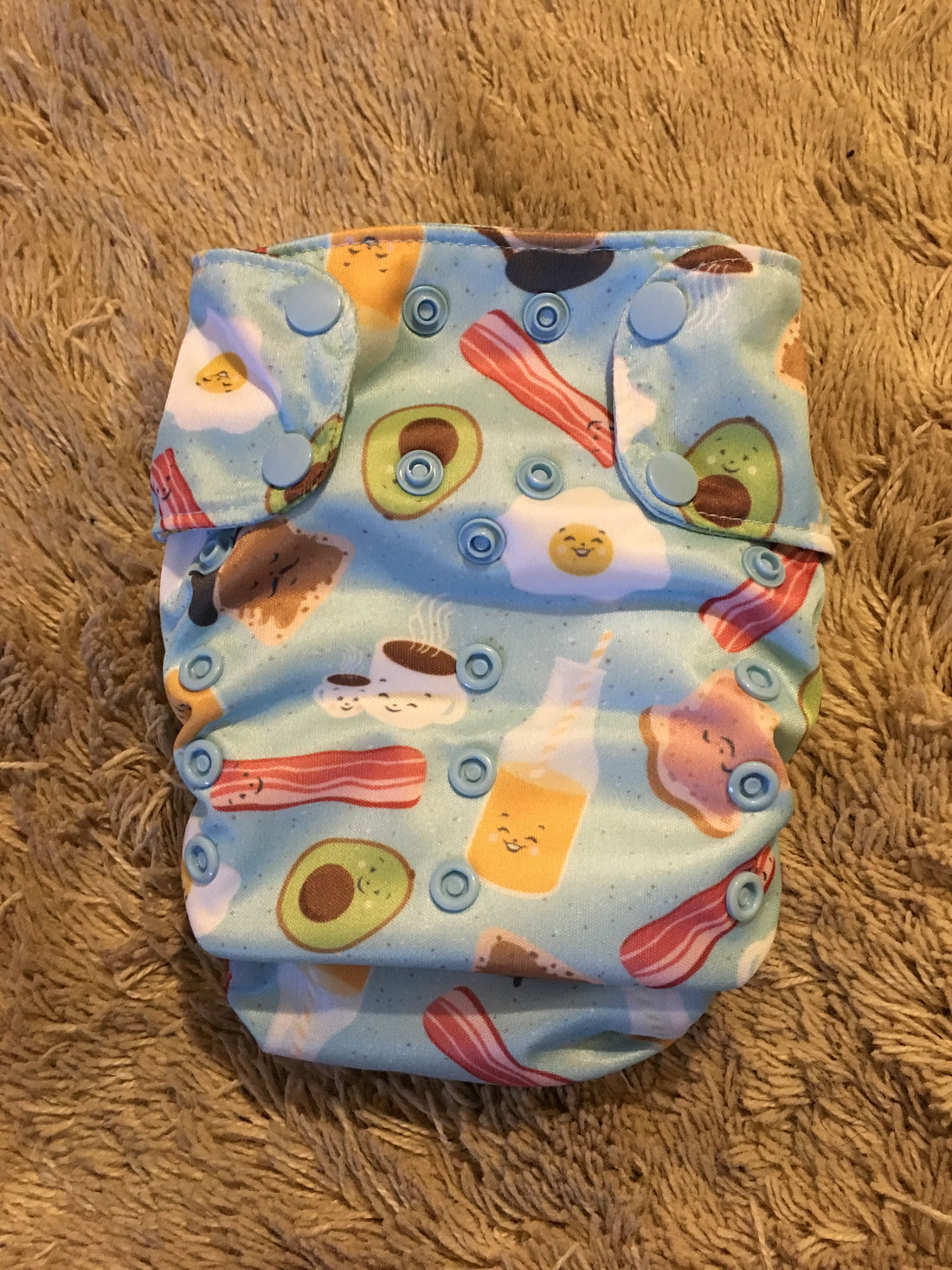 Smart Bottoms Cloth diapers feature 100% organic cotton, fashionable prints, and the best cloth diaper available made in the USA