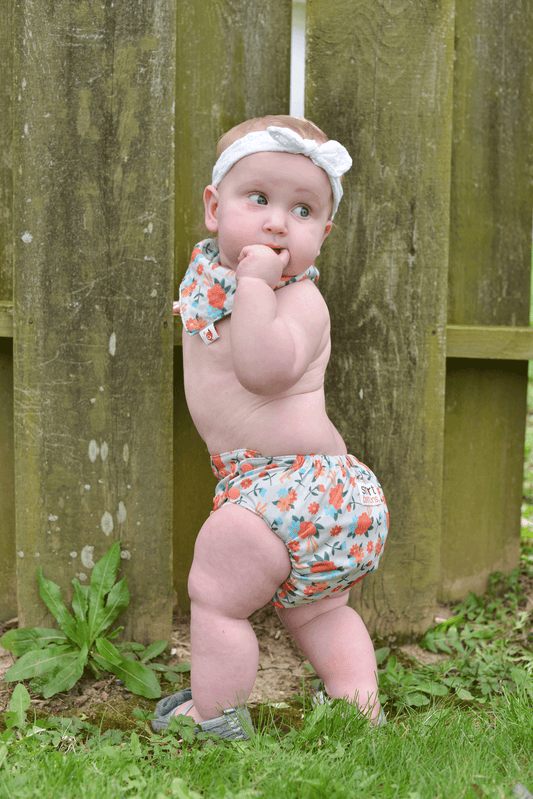 Smart Bottoms offers an all natural, 100% organic cotton, Made in the USA cloth diaper