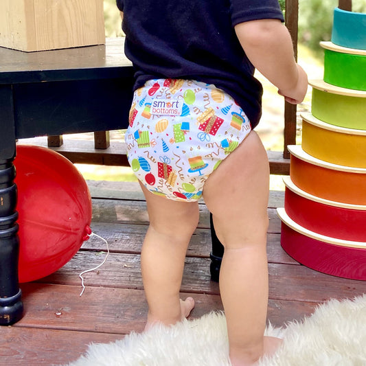 Smart Bottoms - Dream Diaper cloth diaper - Birthday Party - Balloons and streamers party print cloth diaper - organic cotton cloth diaper