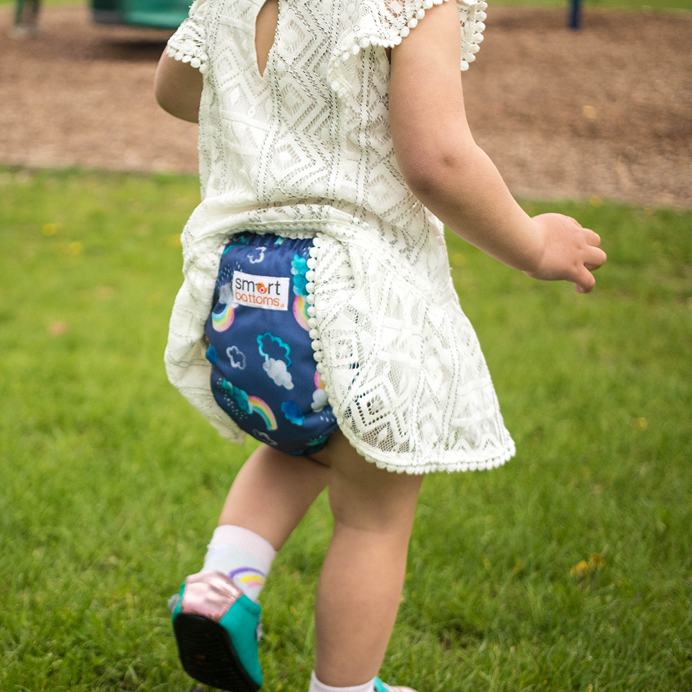 Smart Bottoms - Dream Diaper 2.0 cloth diaper - Over the Rainbow print cloth diaper -  Organic cotton cloth diaper - blue cloth diaper with clouds and rainbows cloth diaper