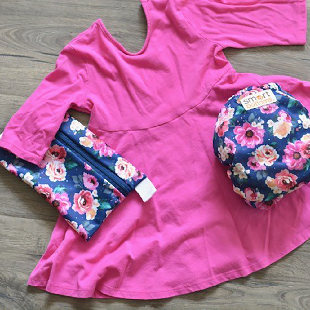 Smart Bottoms - Mini Wet Bag - Petit Bouquet Print - waterproof bag - Blue and purple floral print bag 